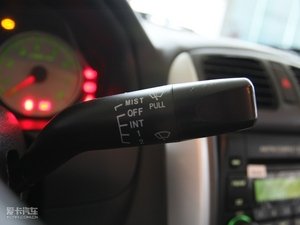 2010款1.6L 手动舒适版 中控区
