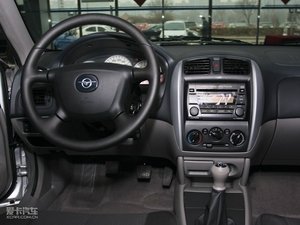 2010款1.6L 手动舒适版 中控区