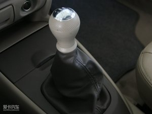 2010款1.6L 手动豪华版 中控区