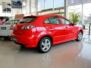 2010款1.6L 手动运动版 整体外观