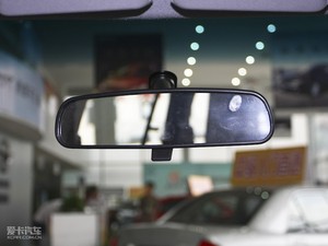 2010款1.6L 手动基本版 空间座椅