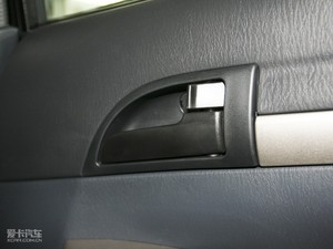 2010款1.6L 手动基本版 空间座椅