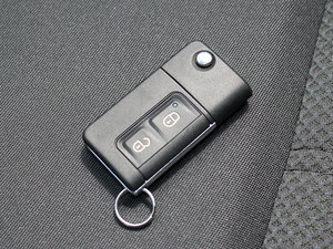 2012款1.6L 7座手动开拓版 其它