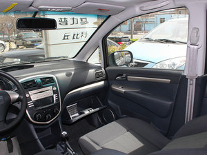 2012款1.6L 7座手动开拓版 空间座椅