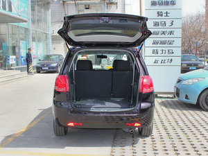 2012款1.6L 7座手动开拓版 空间座椅