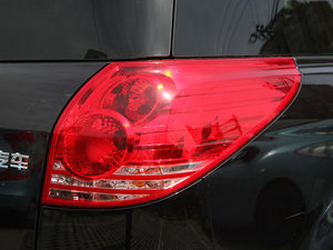 2012款1.6L 7座手动开拓版 细节外观