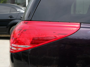 2012款1.6L 7座手动开拓版 细节外观