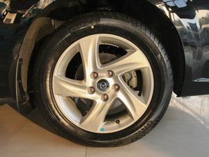 2011款1.6L CVT豪华版 轮圈