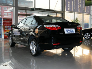 2011款1.6L CVT豪华版 左后45度