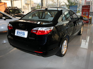 2011款1.6L CVT豪华版 整体外观