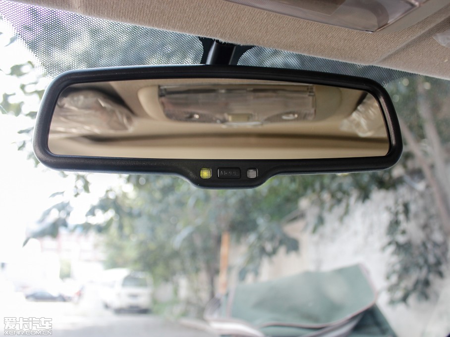 2012丣 1.6L քŞ