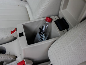 2012款1.6L 手动旗舰版 空间座椅