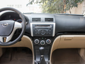2012款1.6L 手动旗舰版 中控区