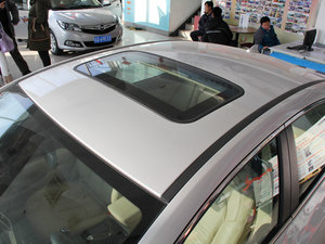 2014款2.0L 手动舒适型 车顶