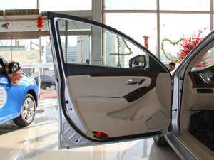 2014款2.0L 手动舒适型 驾驶位车门
