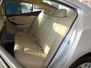 2014款2.0L 手动舒适型 后排座椅