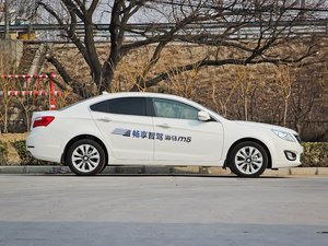 2014款2.0L 自动豪华型 整体外观