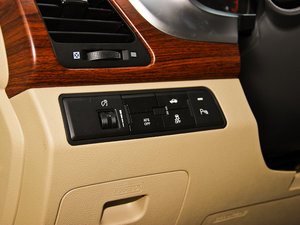 2014款2.0L 自动豪华型 空间座椅