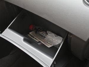 2012款1.3L 手动炫酷版 空间座椅