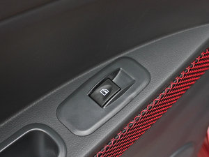 2012款1.3L 手动炫酷版 空间座椅