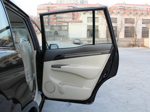 2013款1.6L 7座CVT乐享版 空间座椅