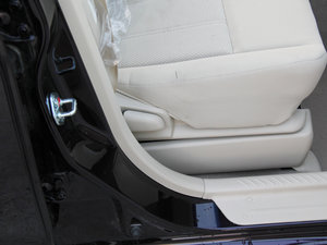 2013款1.6L 7座CVT乐享版 空间座椅