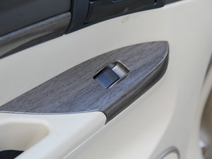 20131.6L 7CVT п؅^(q)