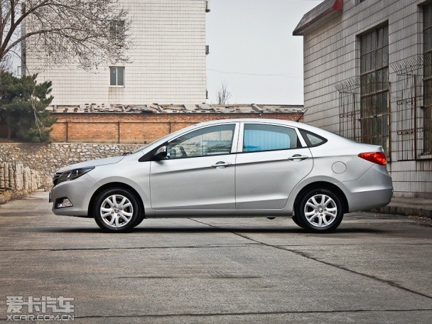 海馬汽車2013款海馬M3
