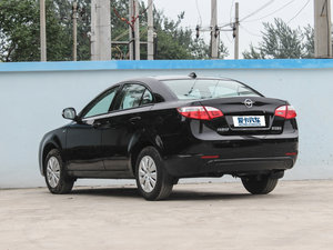 2013款1.6L 手动冠军版 左后45度