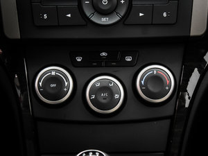 2013款1.6L 手动冠军版 空调调节