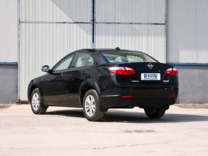 2013款1.6L 手动精英版 左后45度