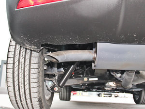 2014款1.6L 手动智尊版 排气管