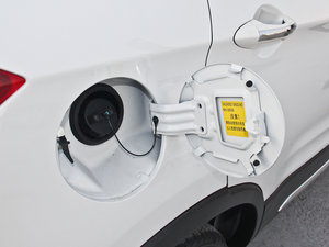2014款1.6L 手动智尊版 油箱盖