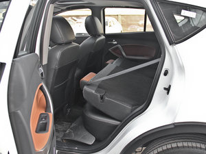 2014款1.6L 手动智尊版 后排座椅放倒