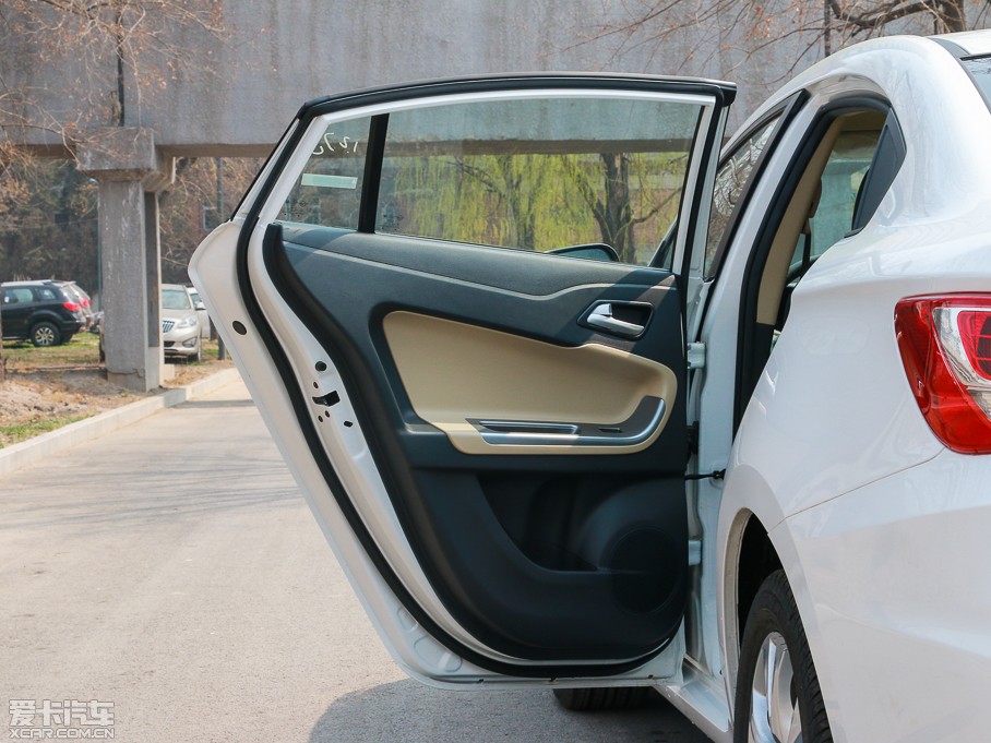 2014����� 1.6L �ք����m��