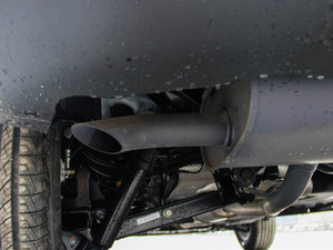 2015款1.5T CVT智炫型 排气管