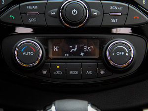 2015款1.5T CVT智炫型 空调调节