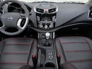 2015款1.6L 手动智乐型 中控台