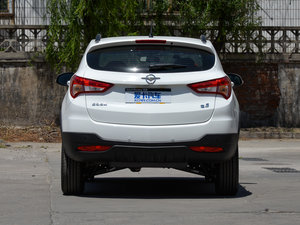 2015款1.6L 手动智乐型 正后	