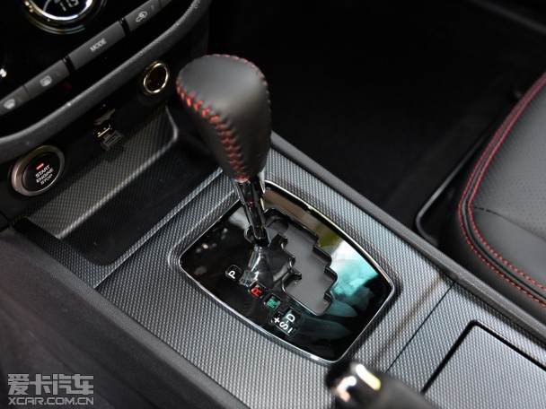 海马汽车2015款海马M6