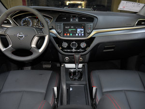 2015款1.5T 手动乐FUN型 中控台