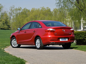 2015款1.5T 手动乐FUN型 左后45度