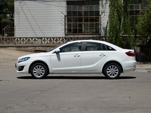 2015款1.5T CVT驭FUN型 正侧（左）