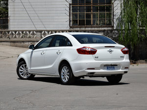 2015款1.5T CVT驭FUN型 左后45度