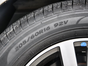 2016款1.5T 自动适·畅型 6座 细节外观