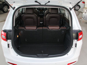 2016款1.5T 自动适·臻型 7座 行李厢空间