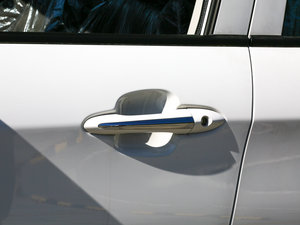 2016款2.0L 手动适·宜型 5座 主驾门拉手