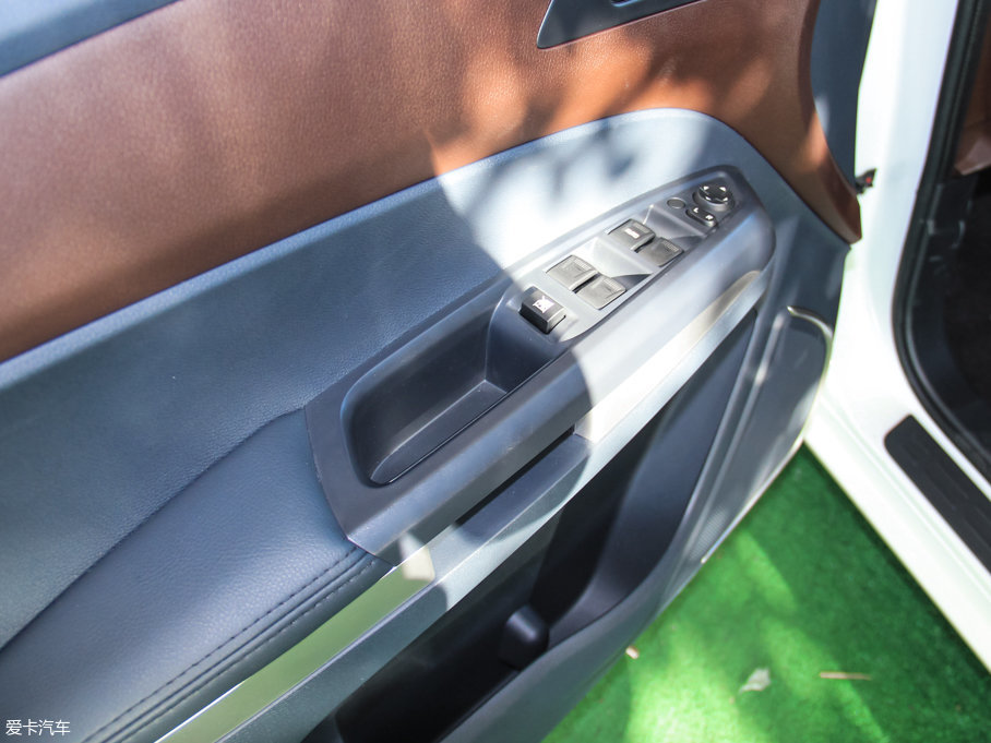 2017MPV 1.5T քm 7