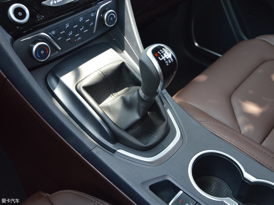 2017MPV 1.5T քm 7