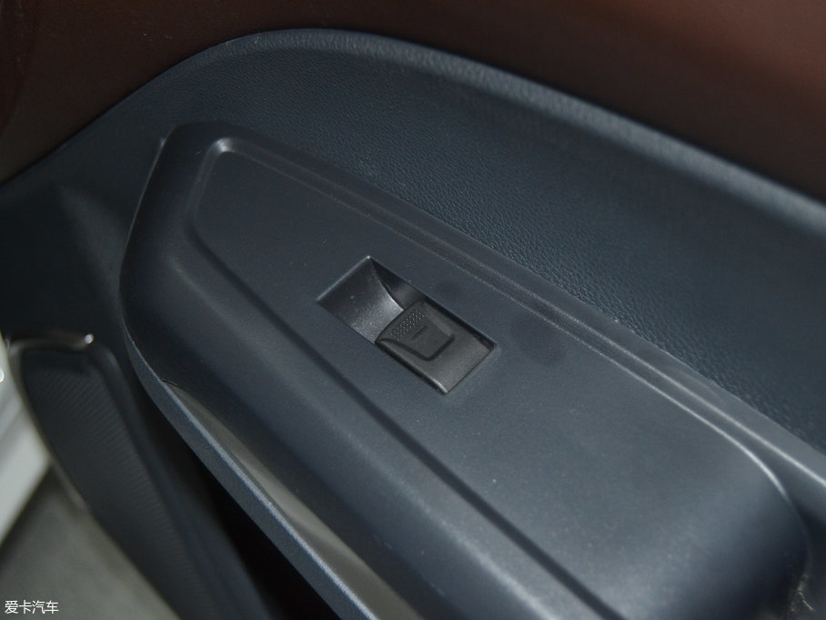 2017MPV 1.5T Ԅm 6